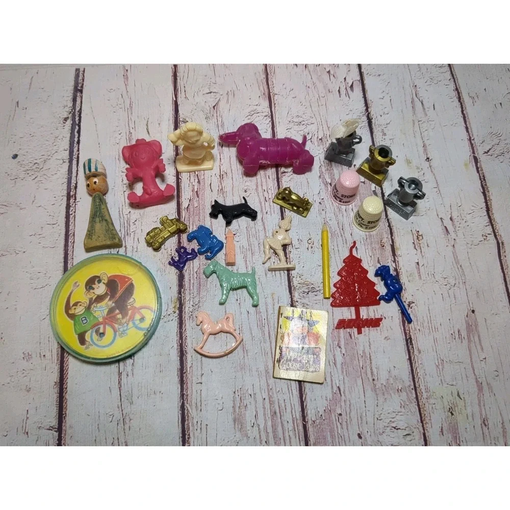 Vintage Lot‎ Of Cereal, Cracker Jack, Gumball Prizes, Small Toys 23 Piece